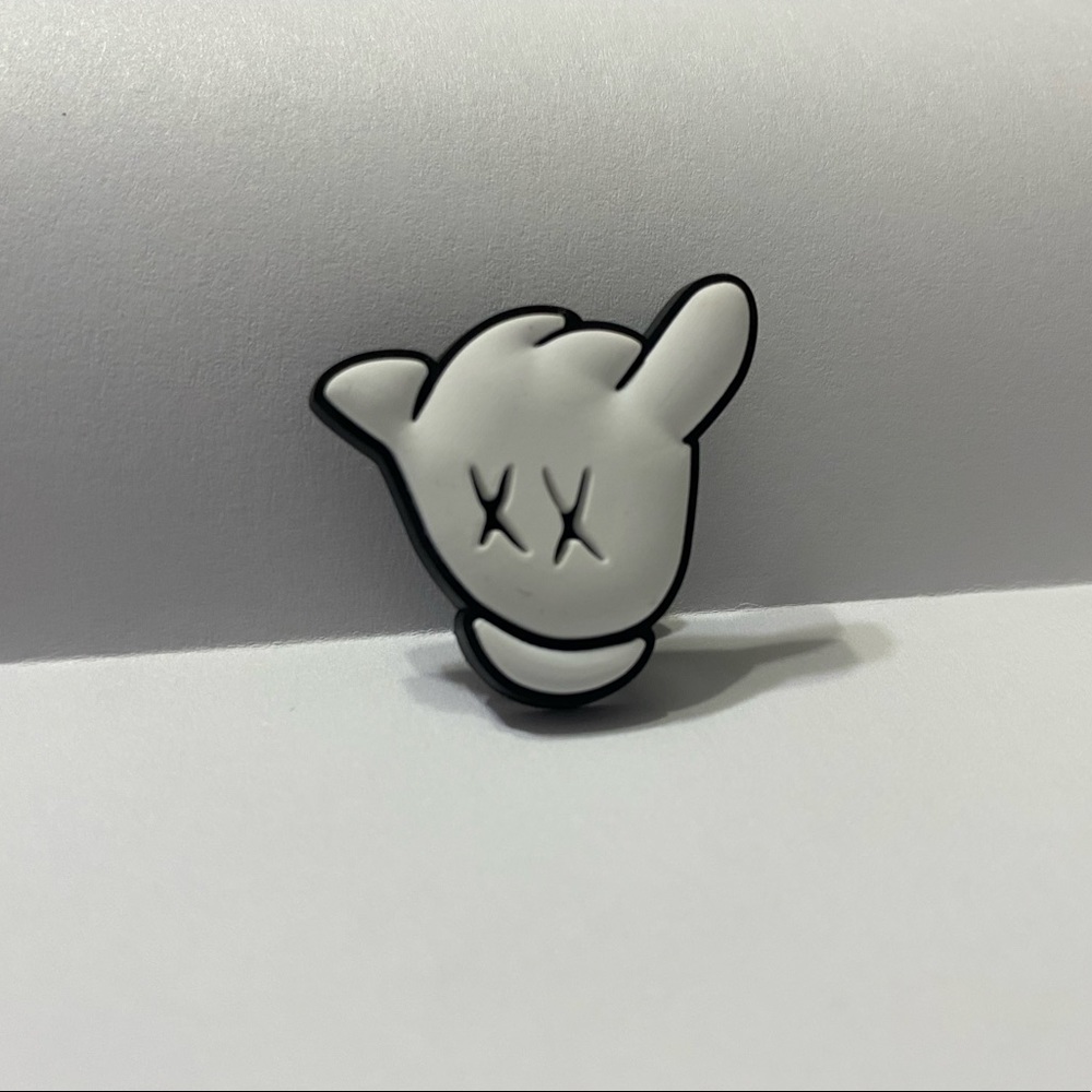 KAWS DOLL CROC CHARM🐊